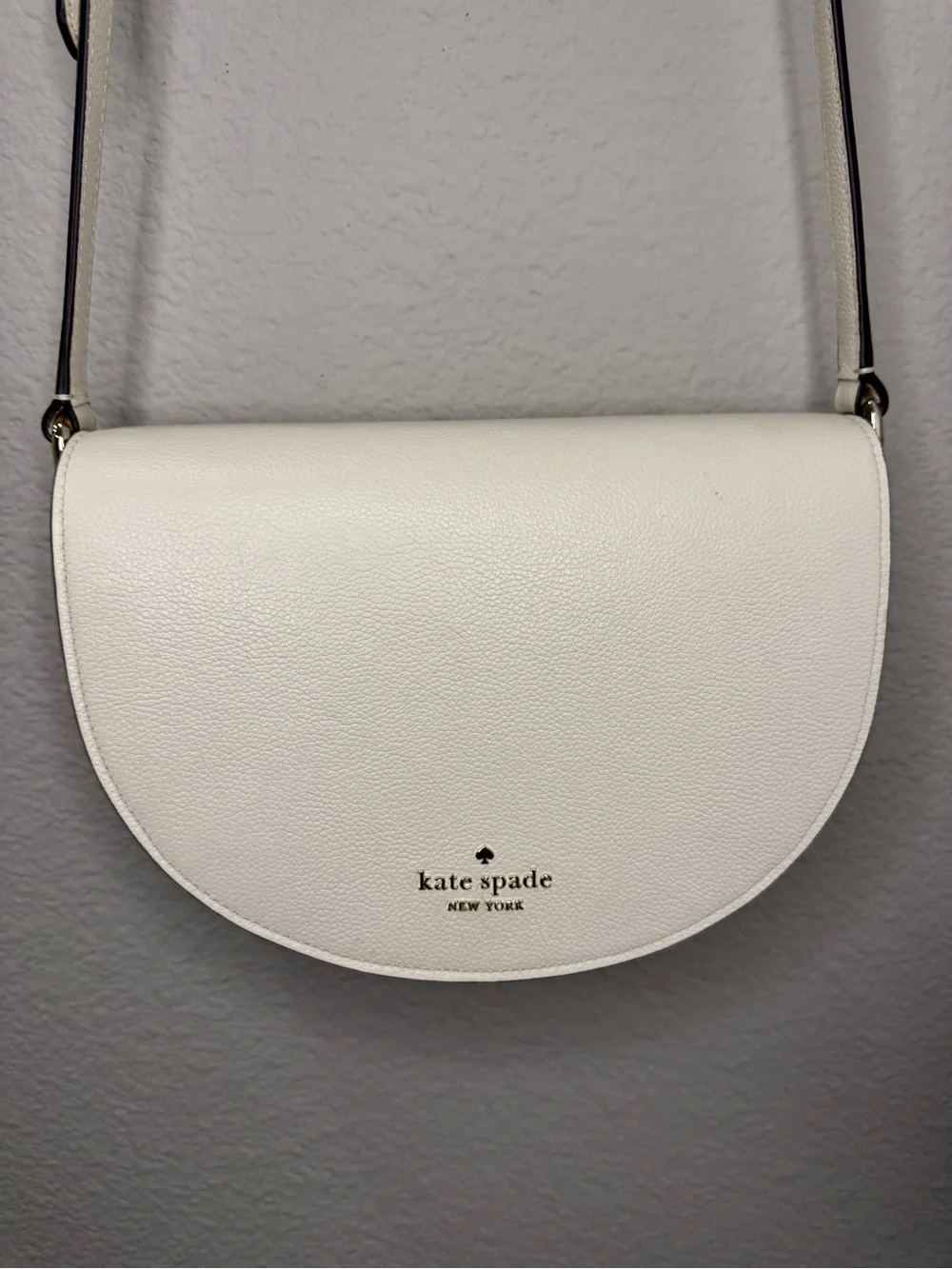 Kate Spade New York Luna Crescent Crossbody Bag White Pebbled Leather Saddle Bag